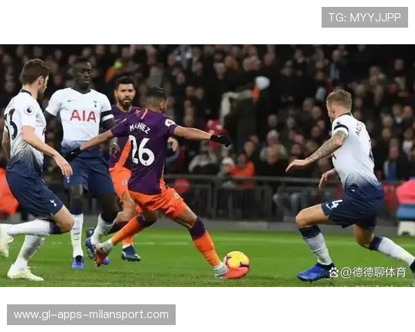 热刺与曼联激烈对决 战术争锋两大豪门高强度碰撞 热刺与曼联激烈对决 战术争锋两大豪门高强度碰撞