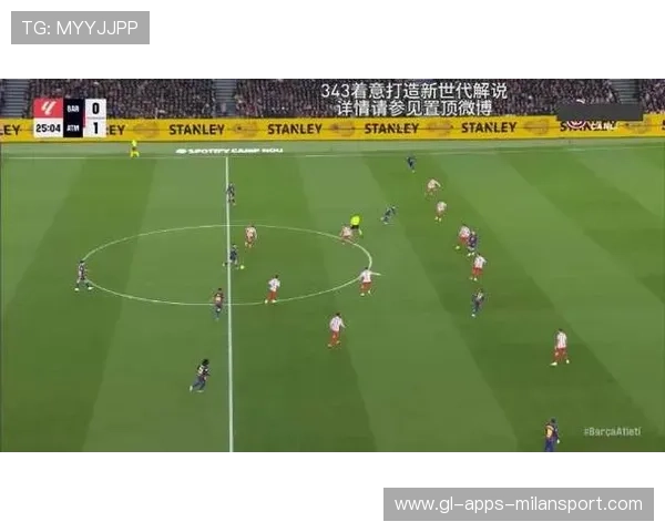 巴萨阵地战形成完美配合,拉菲尼亚禁区内补射得分 巴萨阵地战形成完美配合,拉菲尼亚禁区内补射得分