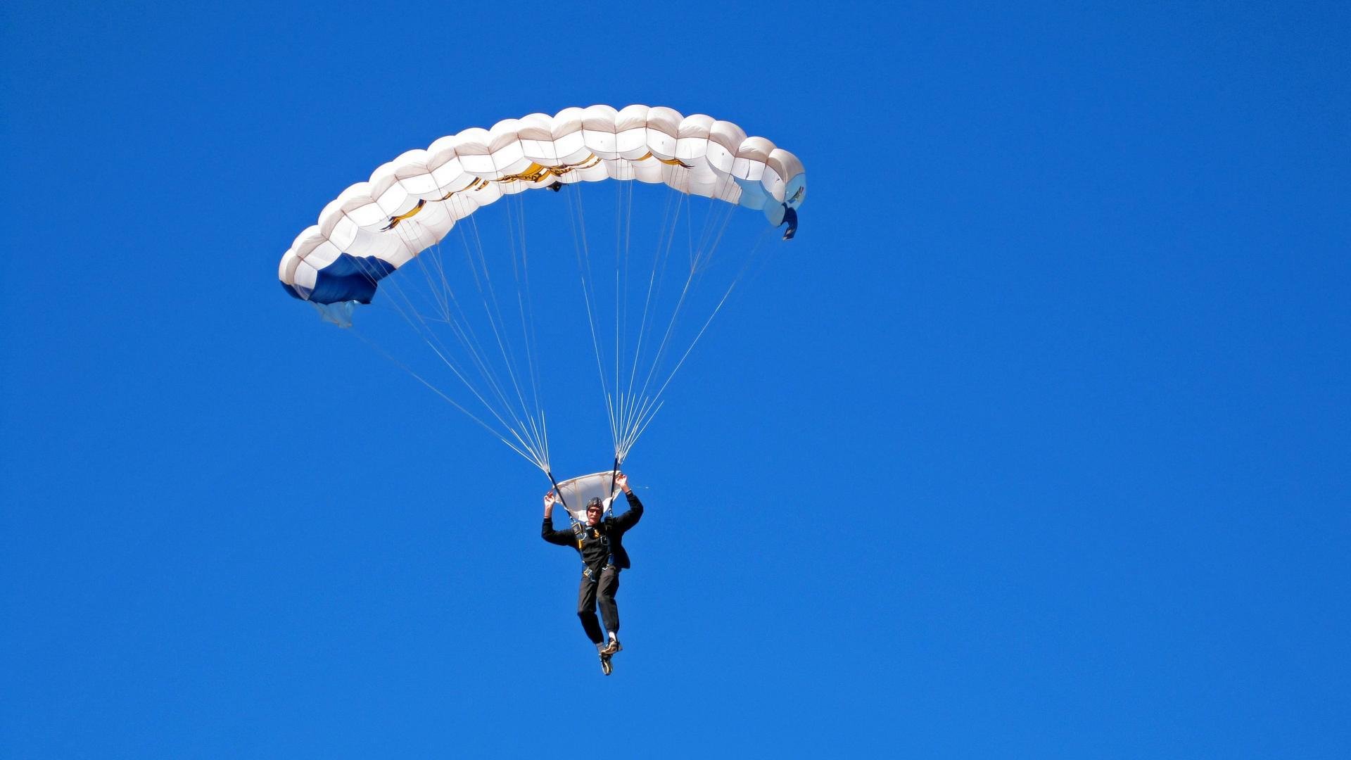 世界大学生赛事中国代表团夺得多枚奖牌，世界大学生赛事中国代表团夺得多枚奖牌